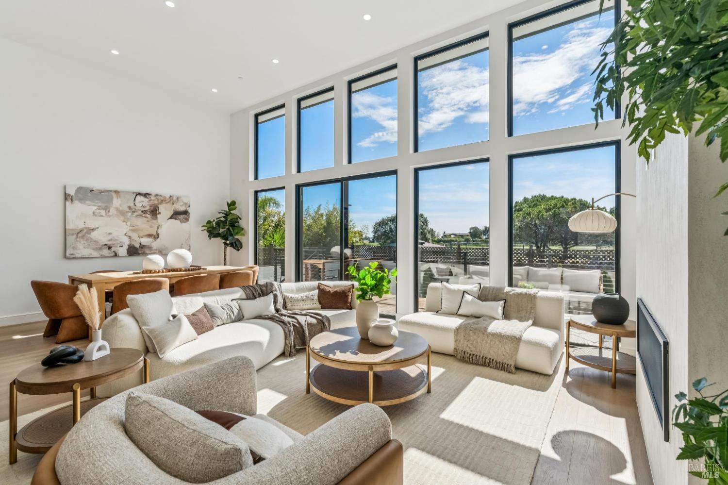 39 Strawberry Circle Mill Valley, CA 94941 - Photo 23 of 81