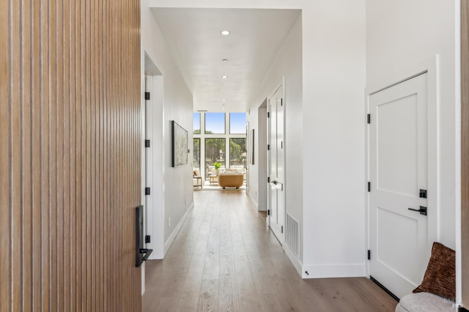 39 Strawberry Circle Mill Valley, CA 94941 - Photo 8 of 81