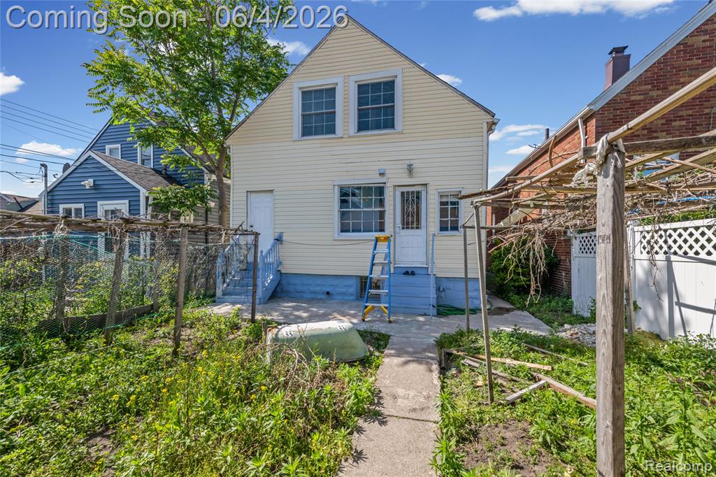 1928 Yemans Street Hamtramck, MI 48212 - Photo 21 of 26