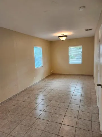 $2,800 | Undisclosed Address, Oakland Park, FL 33334