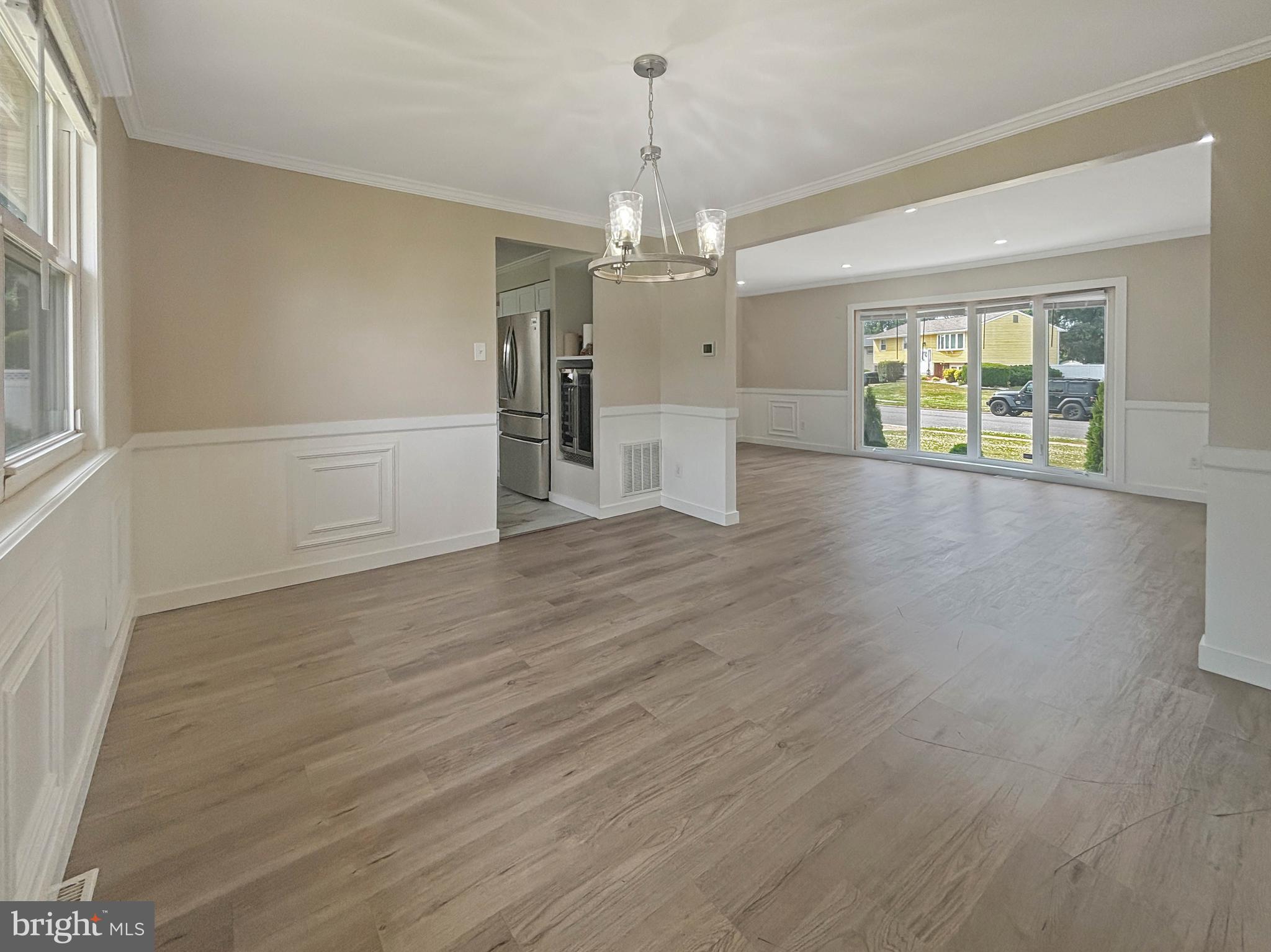 119 Colonial Road Beverly, NJ 08010 - Photo 9 of 29