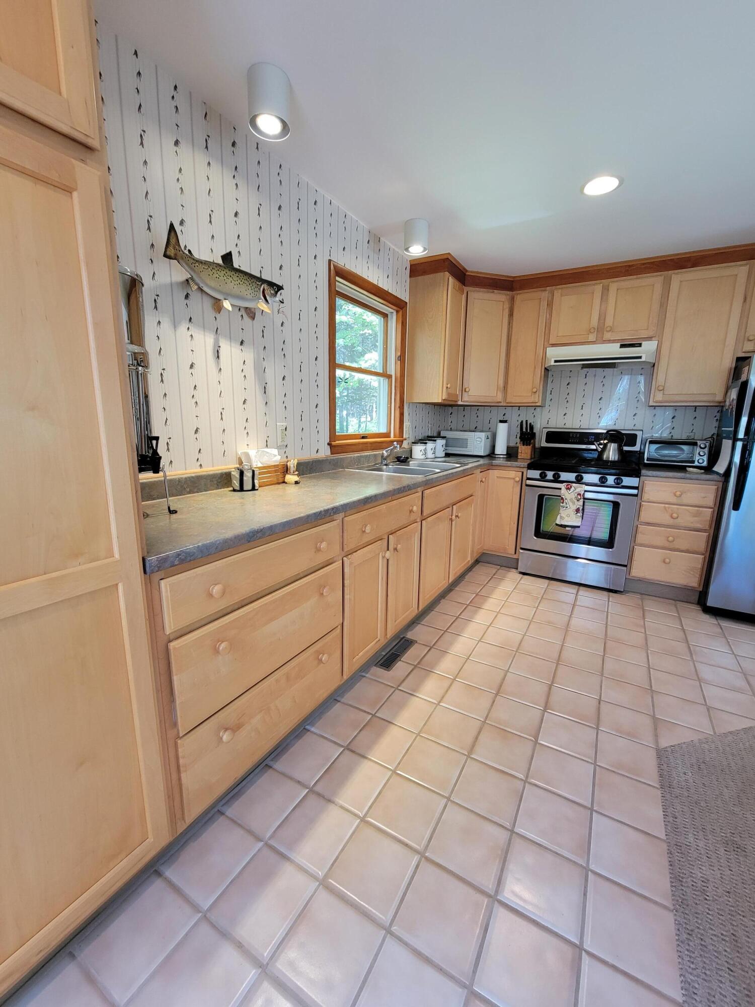 25 Copeland Way Rangeley, ME 04970 - Photo 8 of 45 8