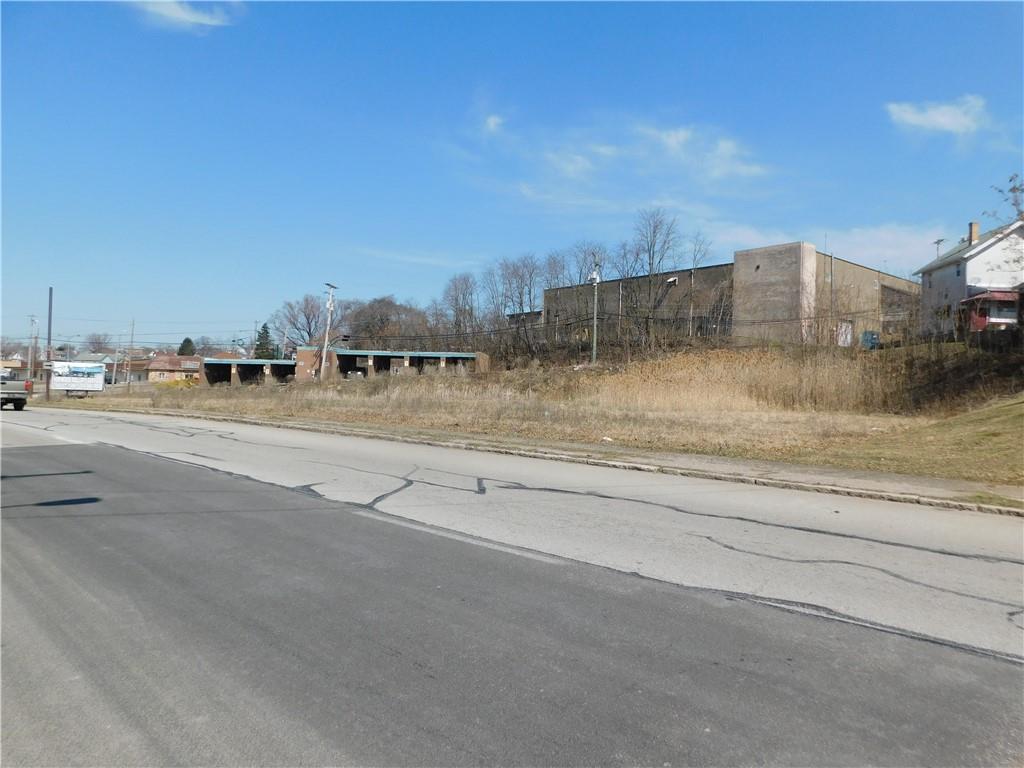 32 Coolspring Street Uniontown, PA 15401 - Photo 2 of 9 a view of a terrace view