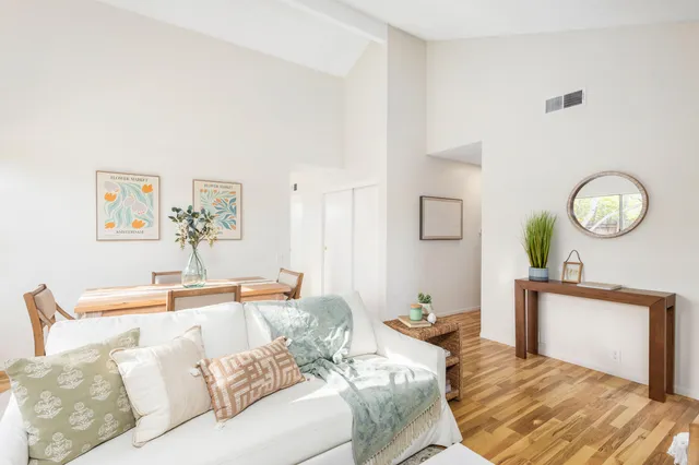 $1,395,000 | 1425 Azalea Drive, Carpinteria, CA 93013