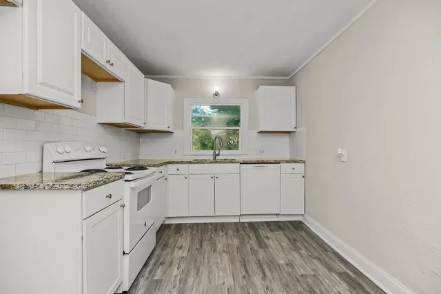 $219,000 | 5611 Highland Avenue, Kansas City, MO 64110