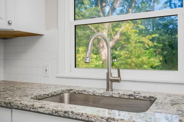 $219,000 | 5611 Highland Avenue, Kansas City, MO 64110