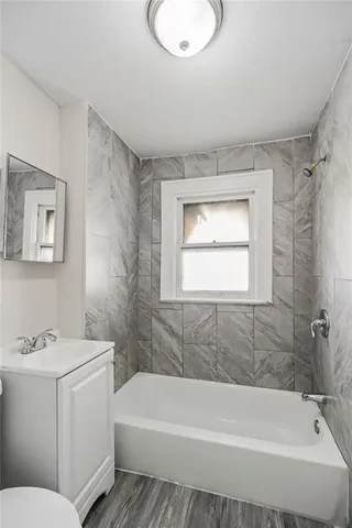 $219,000 | 5611 Highland Avenue, Kansas City, MO 64110