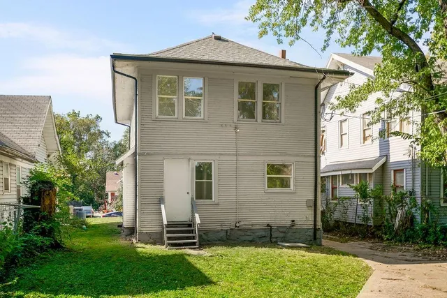 $219,000 | 5611 Highland Avenue, Kansas City, MO 64110