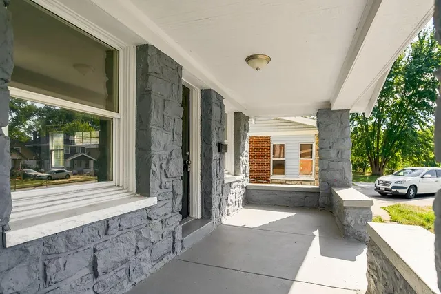 $219,000 | 5611 Highland Avenue, Kansas City, MO 64110