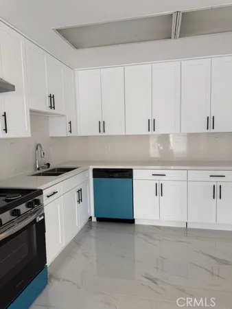 $3,200 | 16682 Goldenwest Street, Unit 1, Huntington Beach, CA 92647