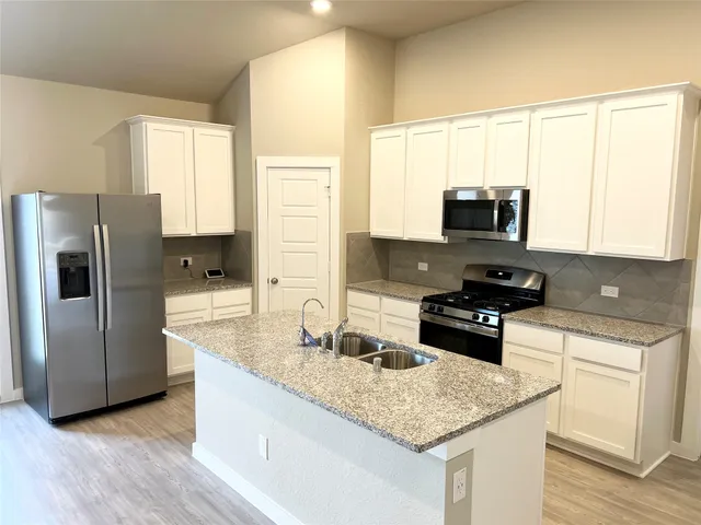 $2,495 | 22073 Juniper Crossing Drive, New Caney, TX 77357