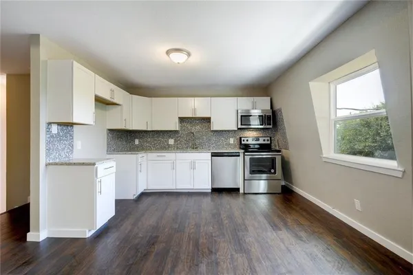 $1,025 | 7204 Twin Crest Drive, Unit 102, Austin, TX 78752