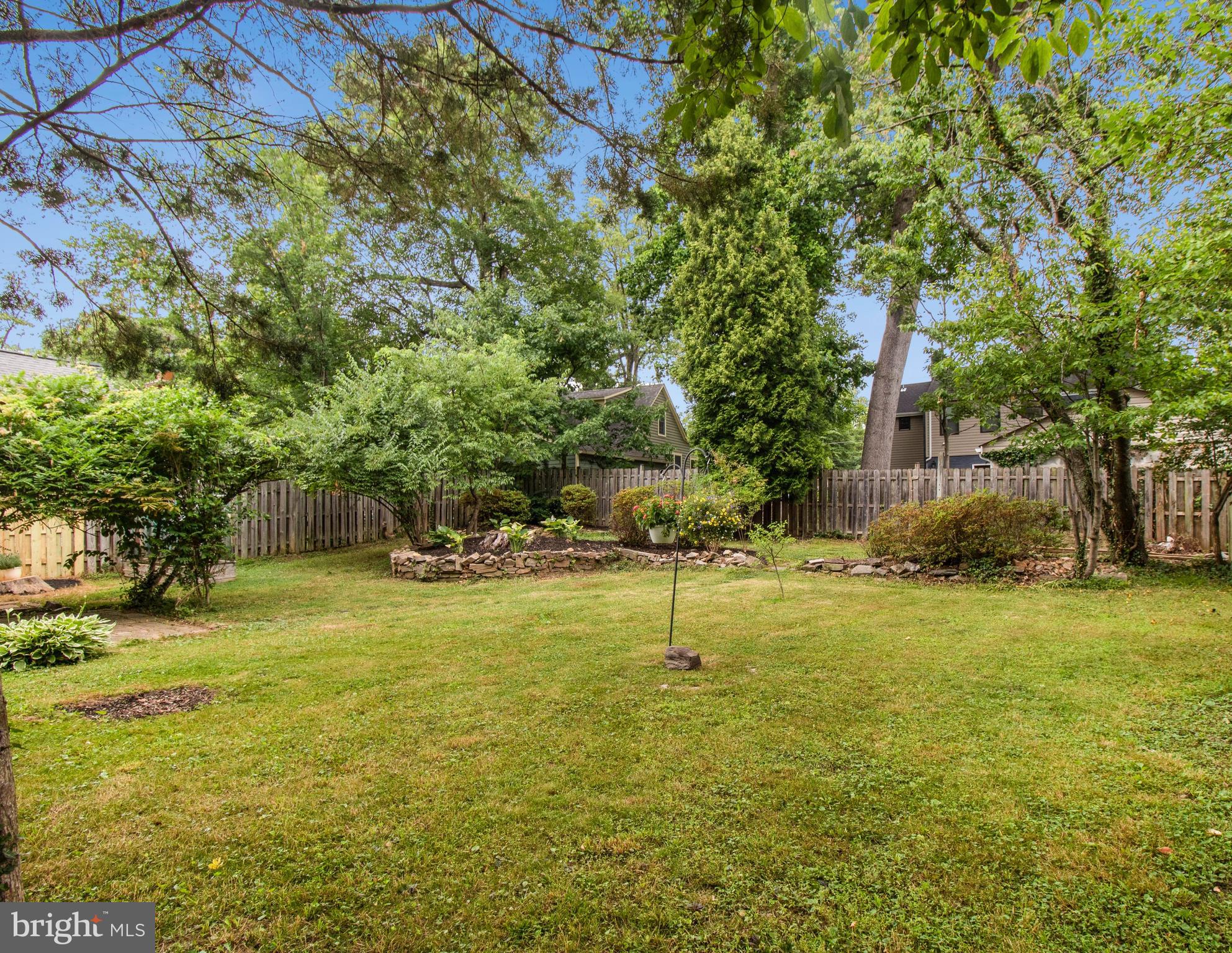 9013 Eton Road Silver Spring, MD 20901 - Photo 8 of 42 Lots of room to play, entertain, and relax.