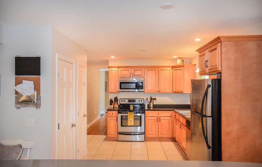 49 Woodridge Road Holden, MA 01520 - Photo 5 of 41 Gallery Image 5