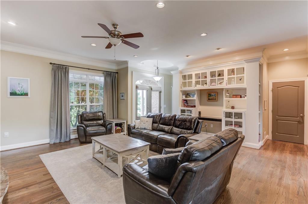 5667 Britt Whitmire Road Gainesville, GA 30506 - Photo 10 of 67 a living room with furniture