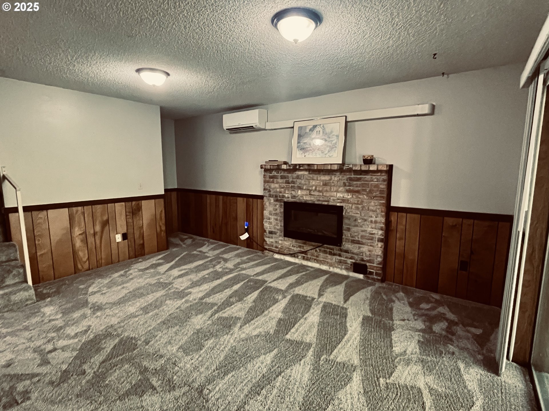 920 Ranch Road Reedsport, OR 97467 - Photo 15 of 34 Family Room