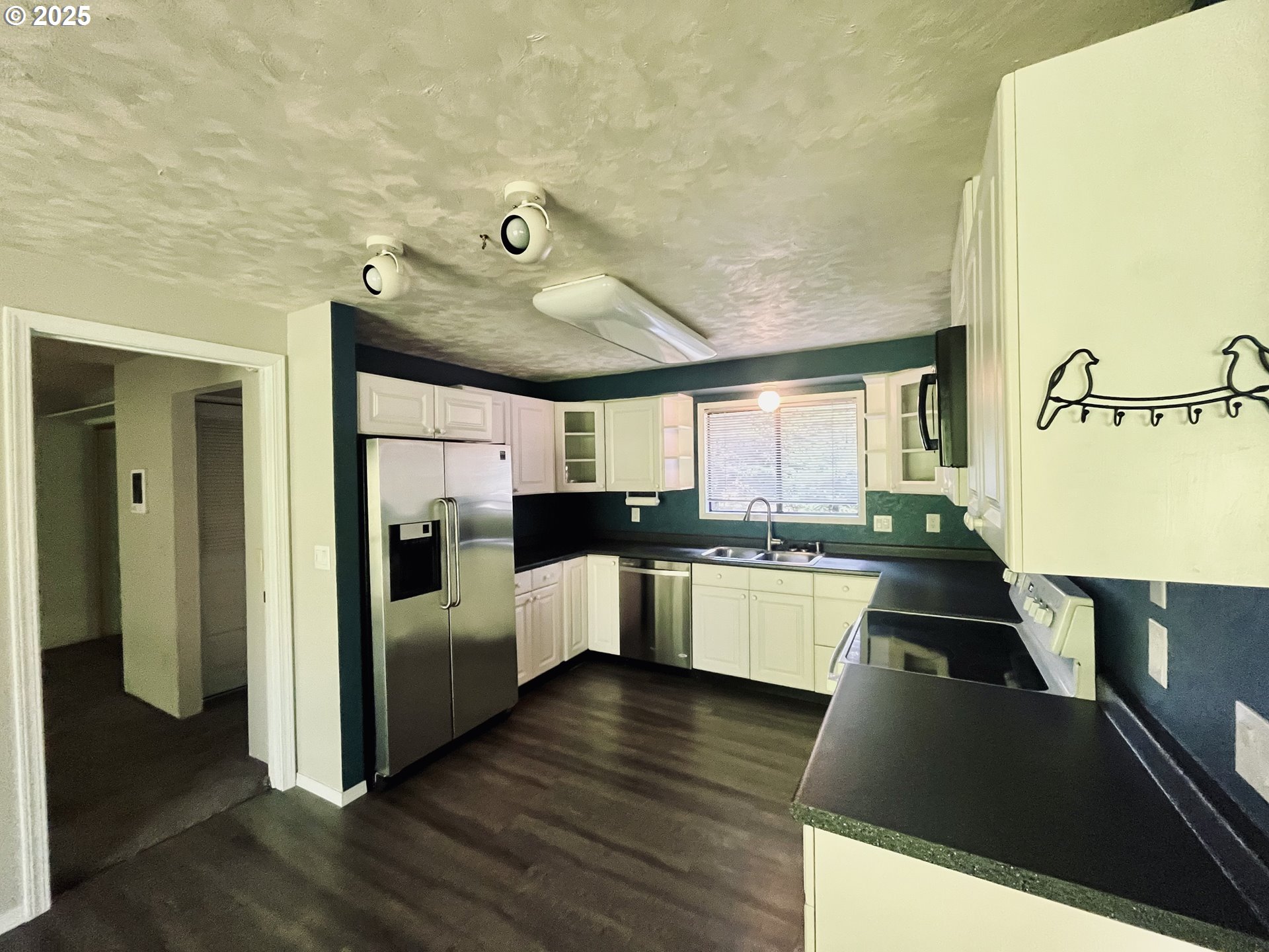 920 Ranch Road Reedsport, OR 97467 - Photo 8 of 34 Kitchen