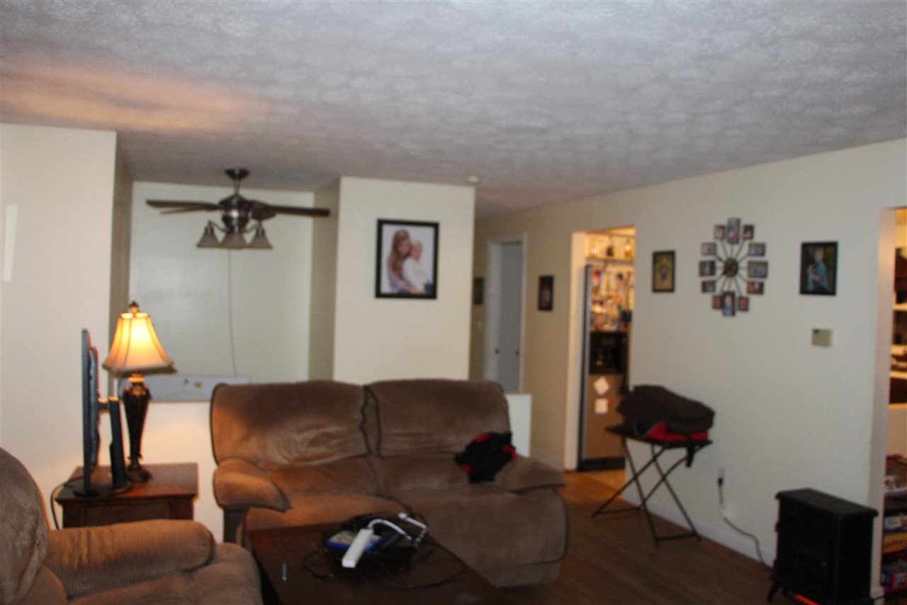20 Cabot Road Merrimack, NH 03054 - Photo 3 of 11