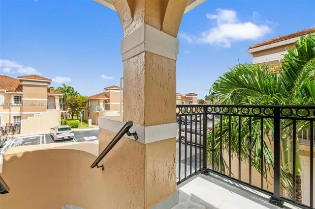a house view with outdoor space