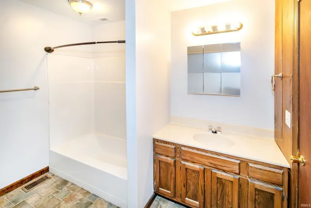 $425,000 | 1688 Fuquay Road, Newburgh, IN 47630