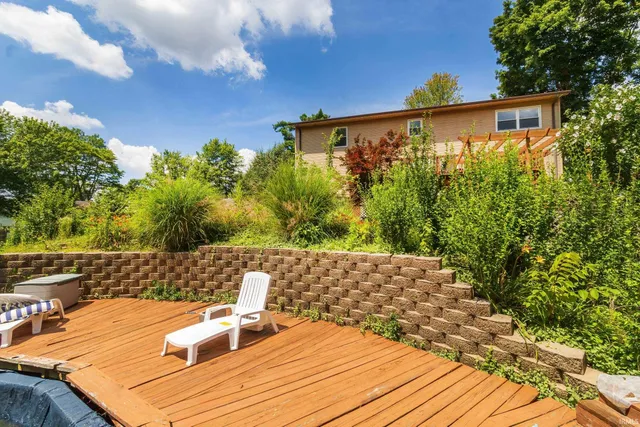 $425,000 | 1688 Fuquay Road, Newburgh, IN 47630