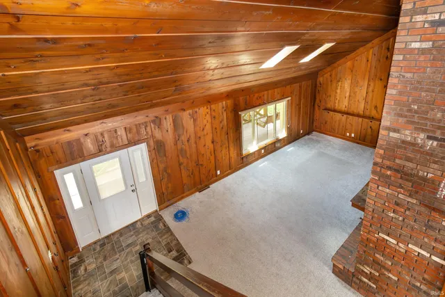 $425,000 | 1688 Fuquay Road, Newburgh, IN 47630