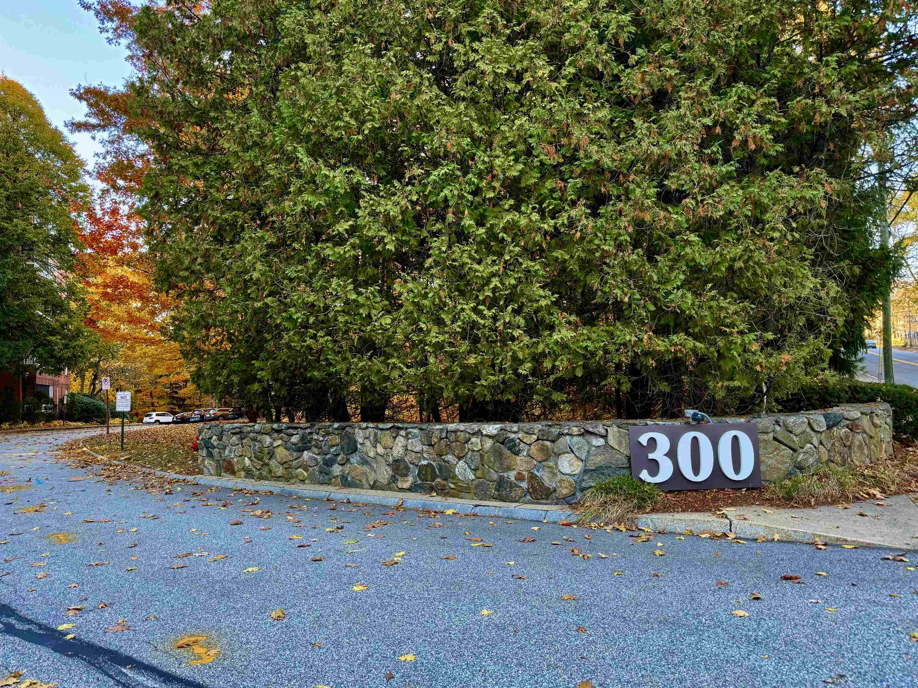 300 River Road, Unit 605 Manchester, NH 03104 - Photo 23 of 36 Gallery Image 23