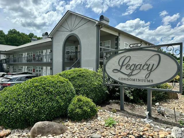 $2,299,500 | 2748 Florence Drive, Unit 9S, Pigeon Forge, TN 37863