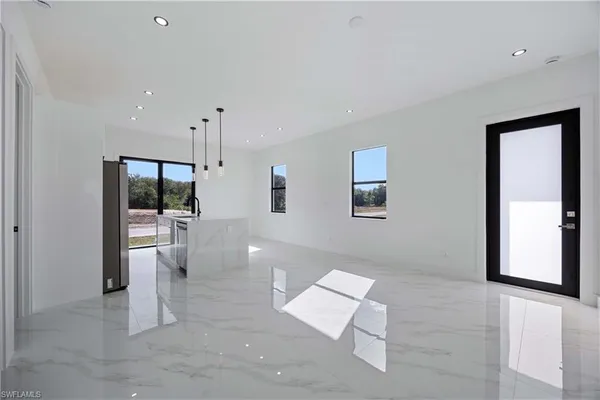 $1,800 | 1051 Marine Avenue South, Lehigh Acres, FL 33974