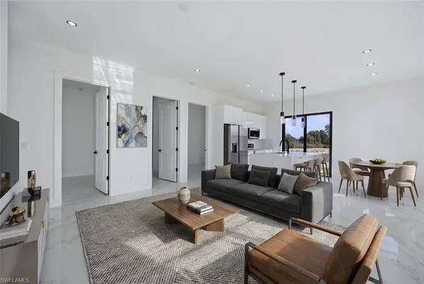 $1,800 | 1051 Marine Avenue South, Lehigh Acres, FL 33974