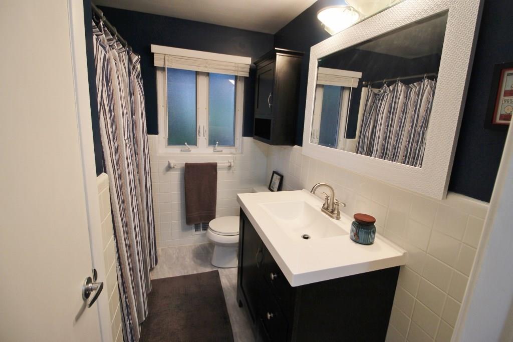 1031 Greentree Road Pittsburgh, PA 15220 - Photo 10 of 17 Gallery Image 10