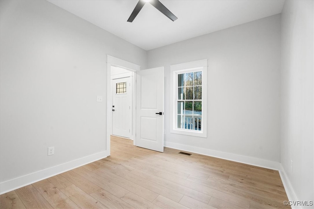 4717 B Bell Road Powhatan, VA 23139 - Photo 23 of 47 1st floor office