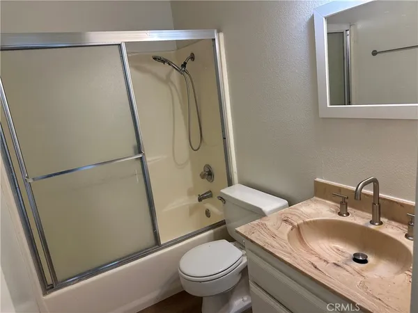 $2,300 | 6004 Rosemead Boulevard, Unit 7, Temple City, CA 91780