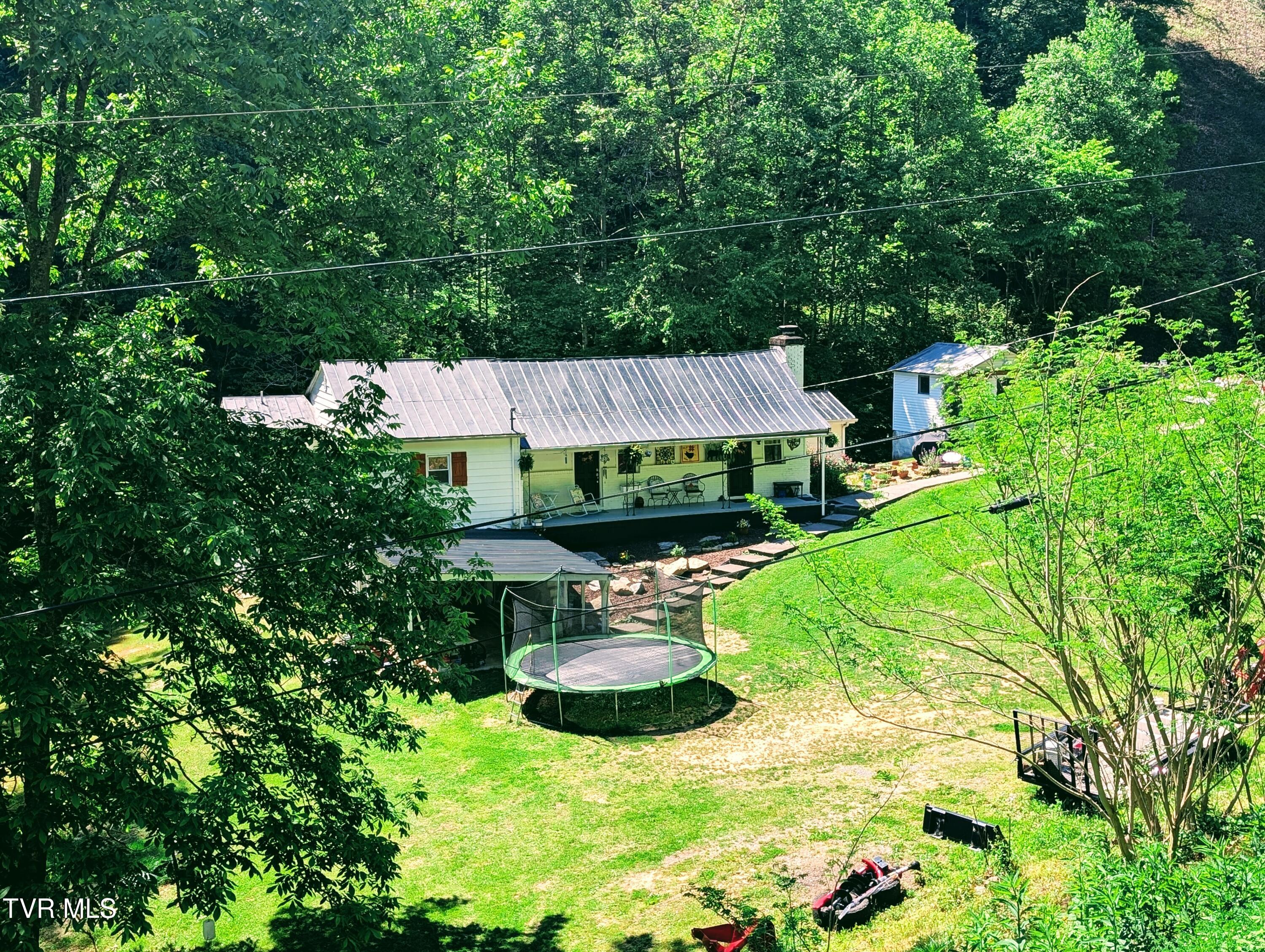 3058 Aily Road Dante, VA 24237 - Photo 17 of 54 1000022417