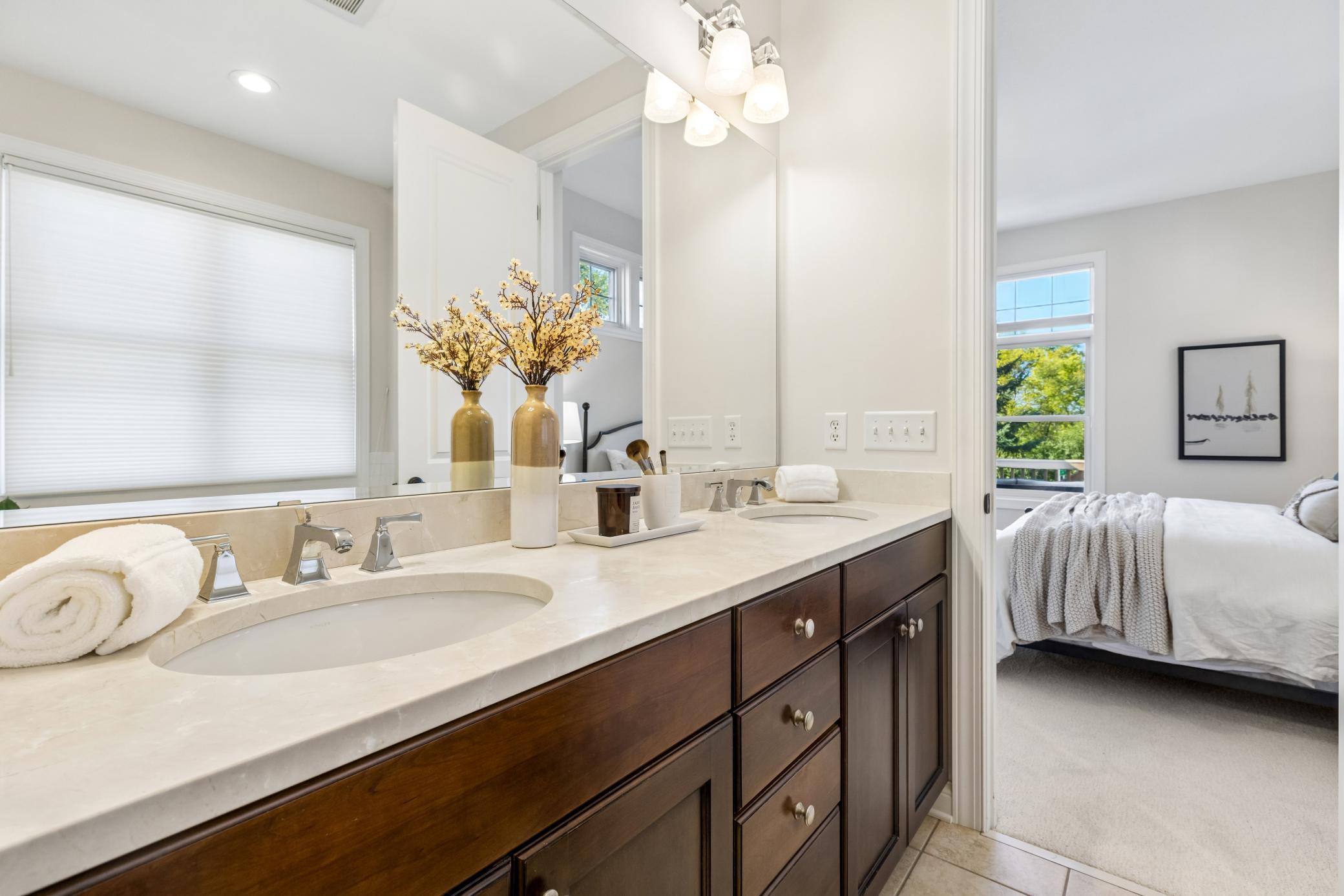 1354 Riverside Lane Mendota Heights, MN 55118 - Photo 31 of 51 Gallery Image 31