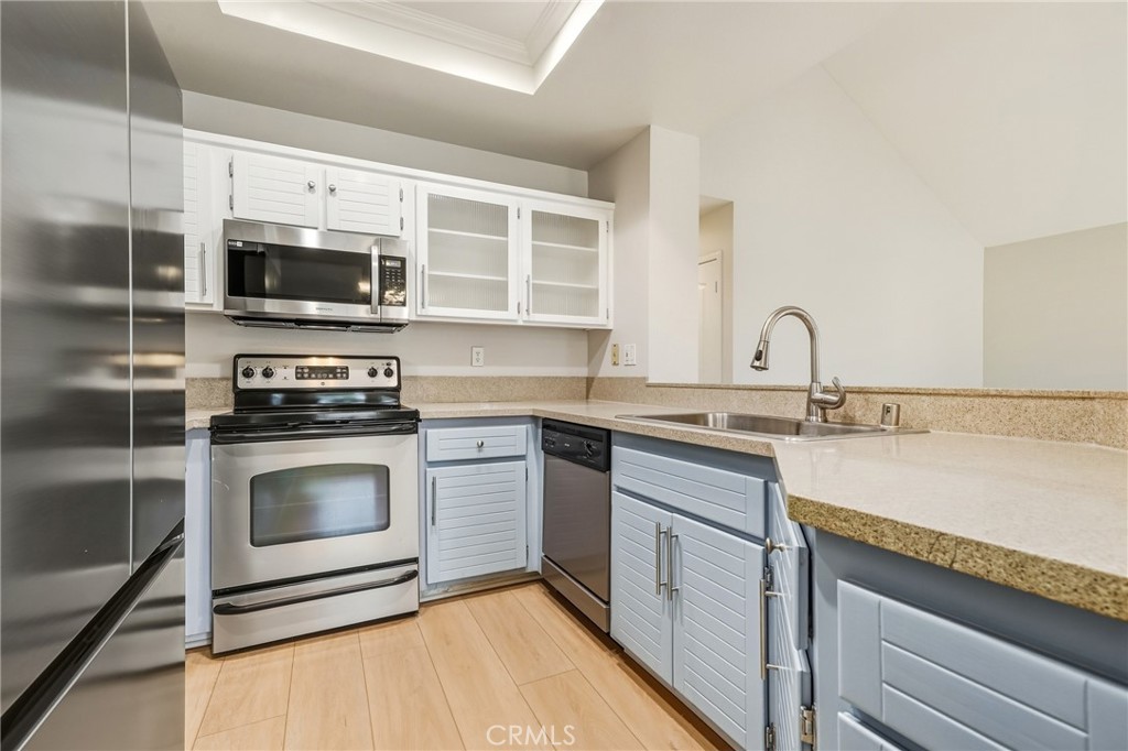 5 Rice Aisle Irvine, CA 92612 - Photo 9 of 24