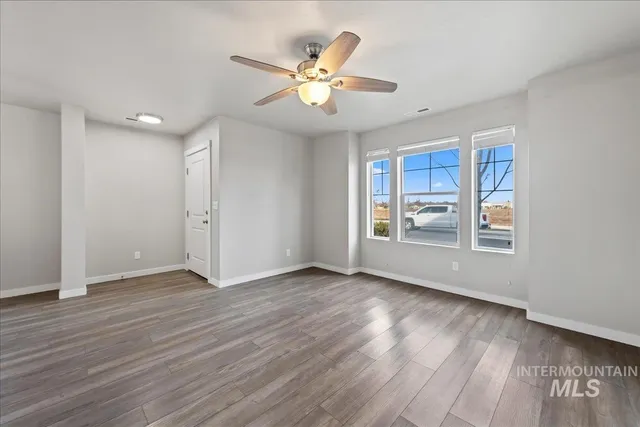 $339,990 | 2471 East Goldstone Street, Meridian, ID 83642