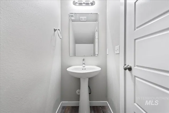 $339,990 | 2471 East Goldstone Street, Meridian, ID 83642