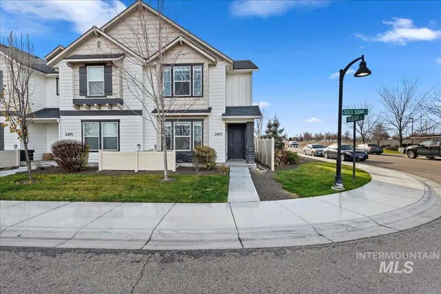 $339,990 | 2471 East Goldstone Street, Meridian, ID 83642