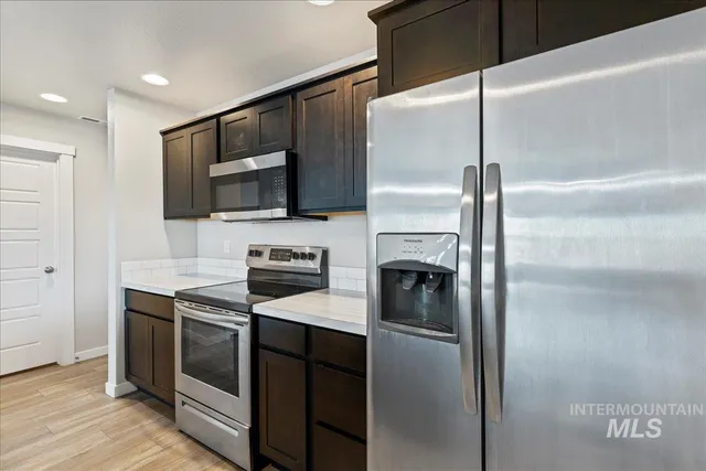 $339,990 | 2471 East Goldstone Street, Meridian, ID 83642