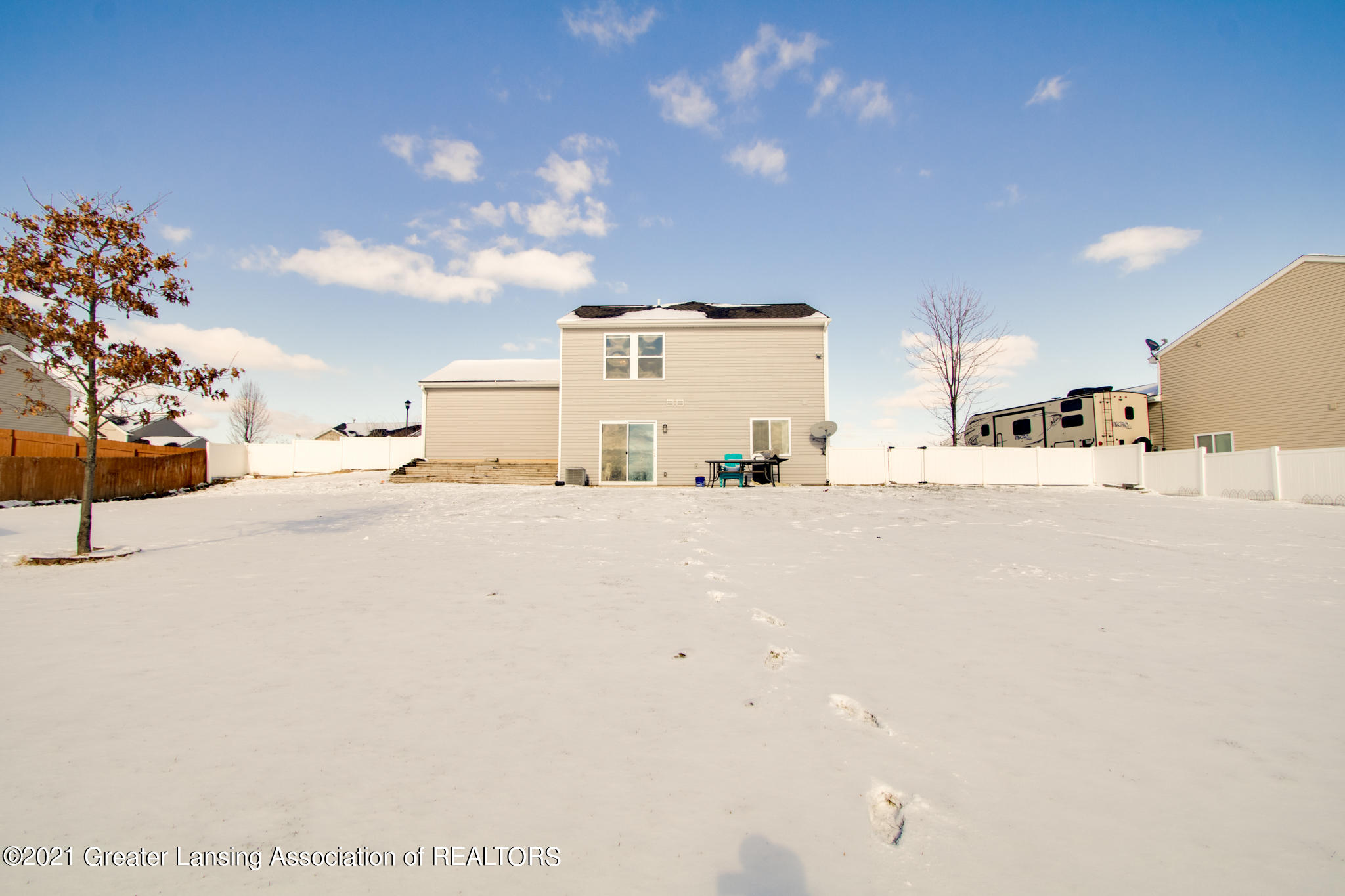 175 Lake Ridge Drive Mason, MI 48854 - Photo 27 of 31 175_Lake_Ridge_CASSIE-29