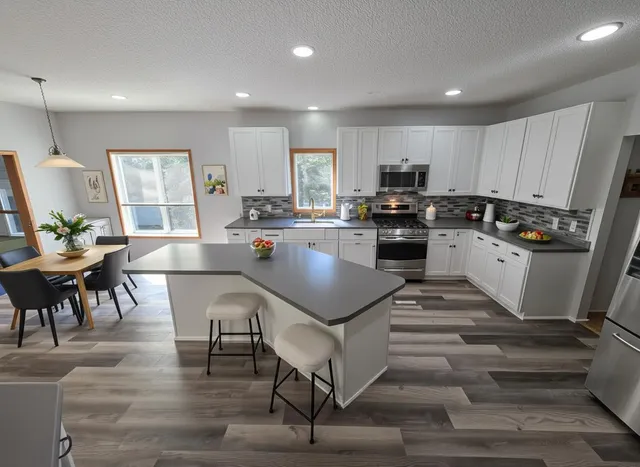 $699,900 | 6777 Primrose Court South, Cottage Grove, MN 55016