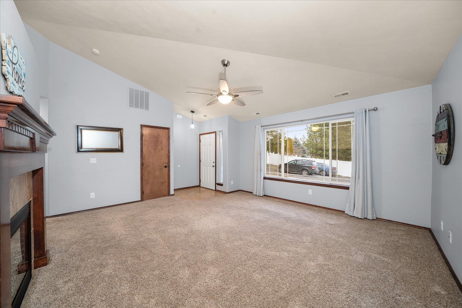 709 East Silver Pine Road Colbert, WA 99005 - Photo 5 of 38 Gallery Image 5