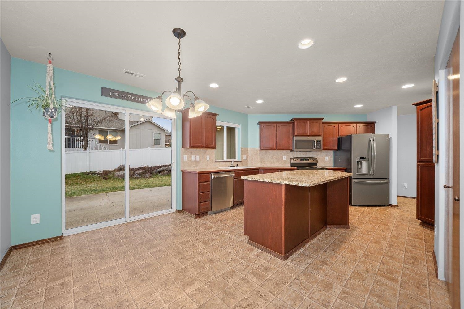 709 East Silver Pine Road Colbert, WA 99005 - Photo 8 of 38 Gallery Image 8