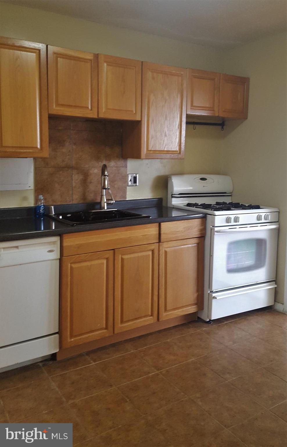 1836 Metzerott Road, Unit 1412 Adelphi, MD 20783 - Photo 2 of 12