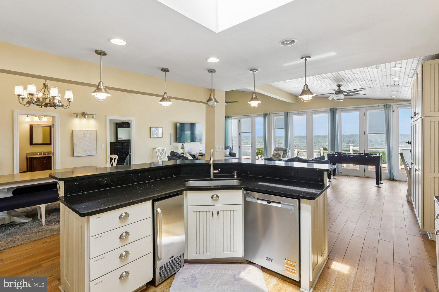 8034 Riverview Road Westover, MD 21871 - Photo 12 of 30 Kitchen