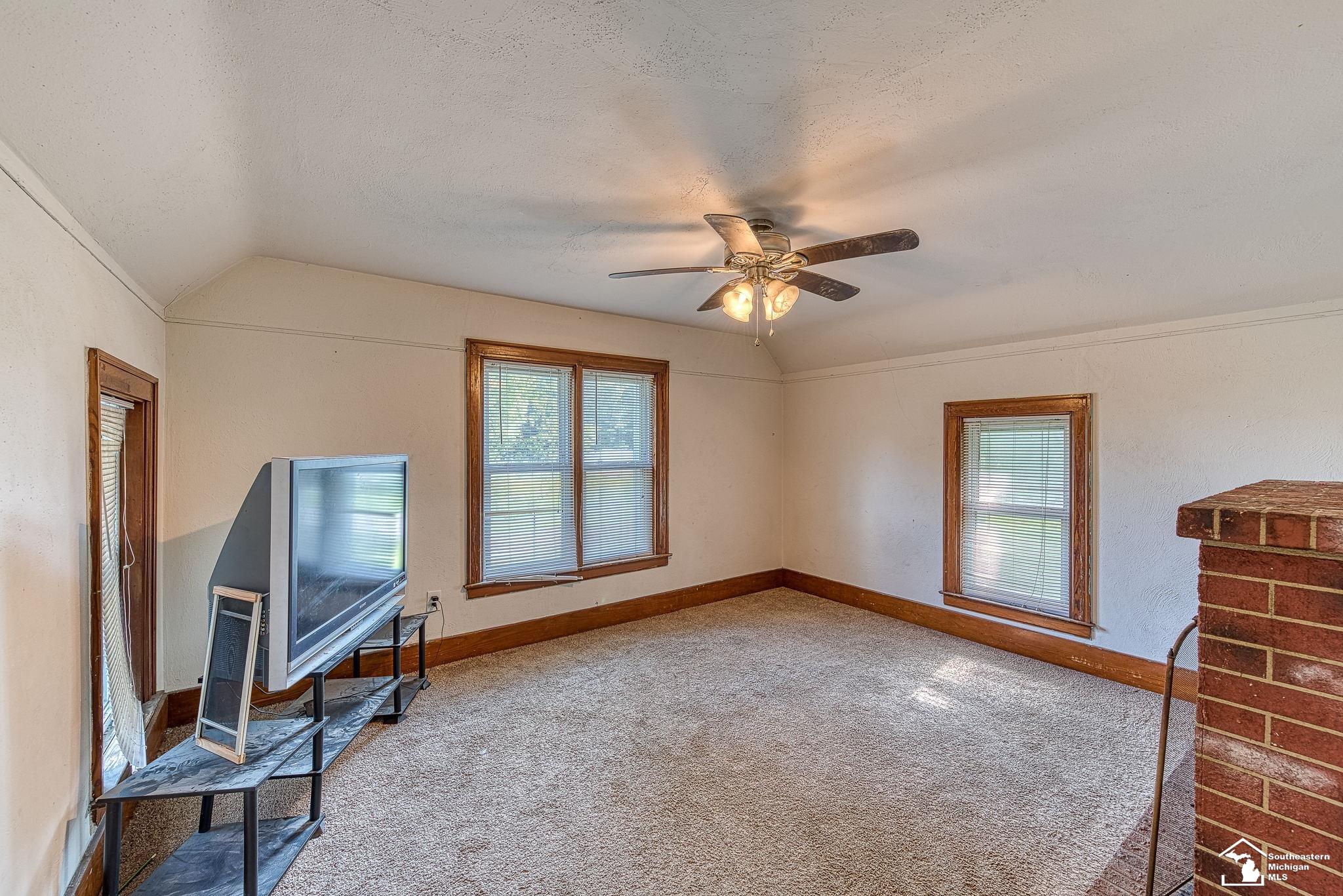 13908 Palmer Road Willis, MI 48191 - Photo 8 of 23 50083635-7.JPG