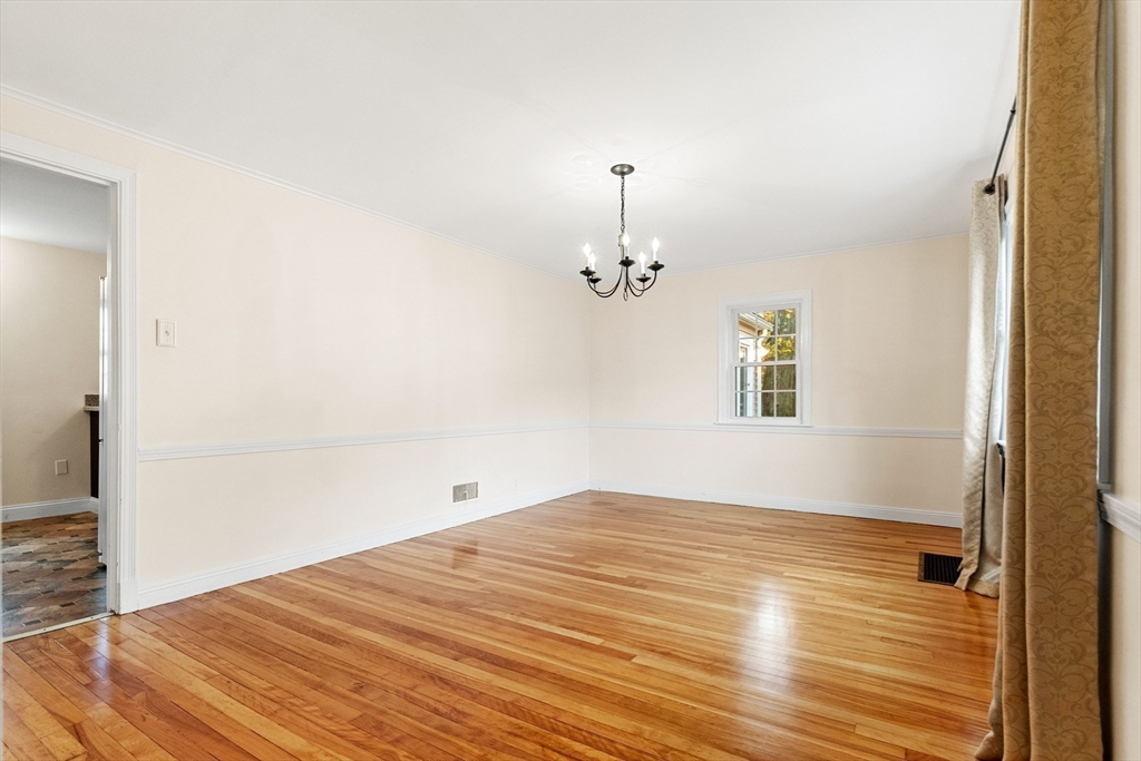 30 Amherst Road Marblehead, MA 01945 - Photo 11 of 42