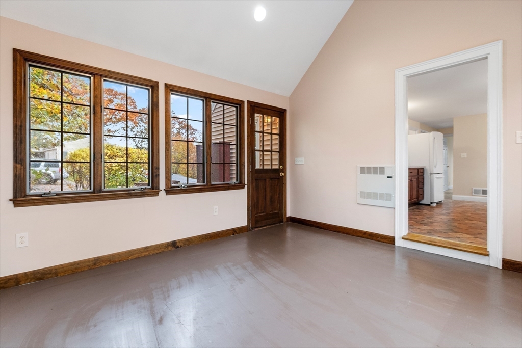 30 Amherst Road Marblehead, MA 01945 - Photo 16 of 42