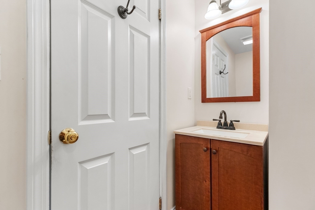 30 Amherst Road Marblehead, MA 01945 - Photo 21 of 42